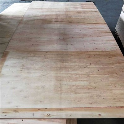 Pušies žema ir galinė fanera